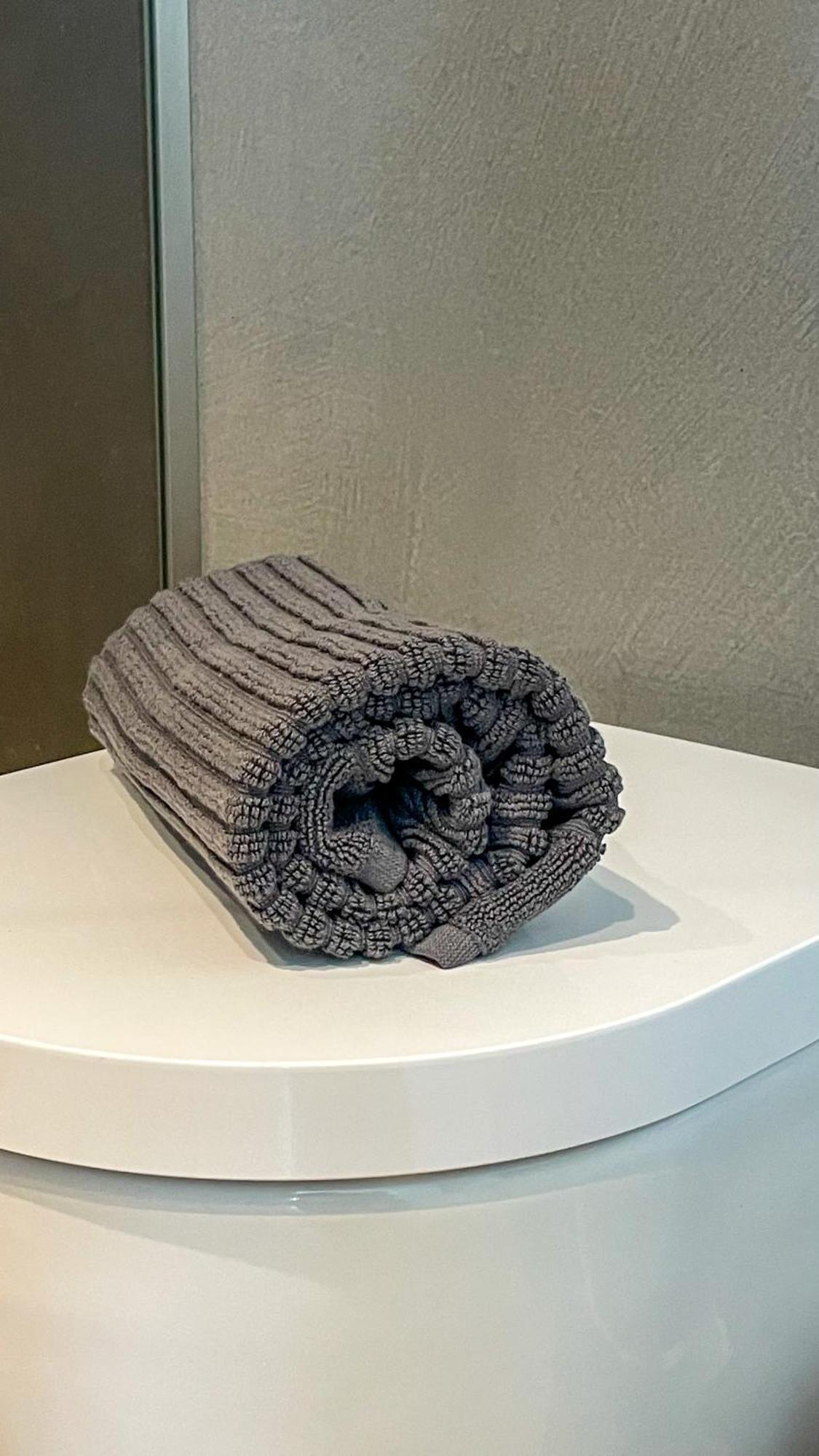 Prv Apartment *